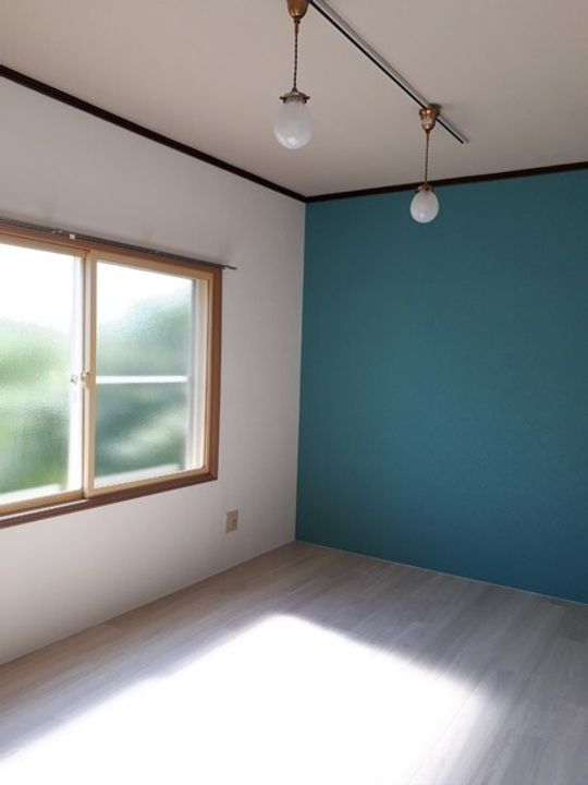 ロック上十川の居間