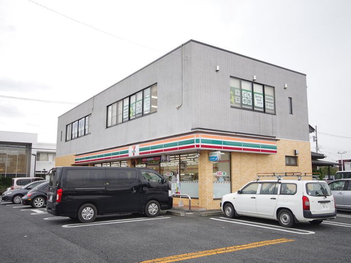 レヴィアIIの周辺