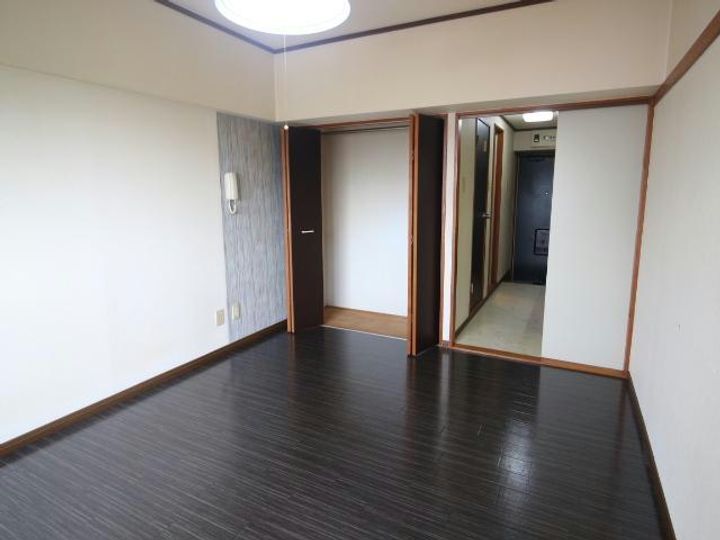 オクトワール宮崎東の居間