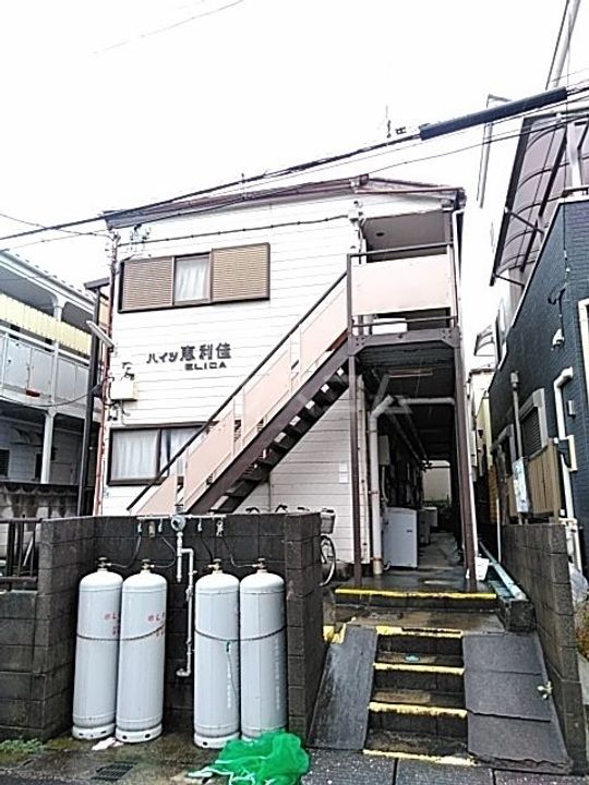 ハイツ恵利佳の外観