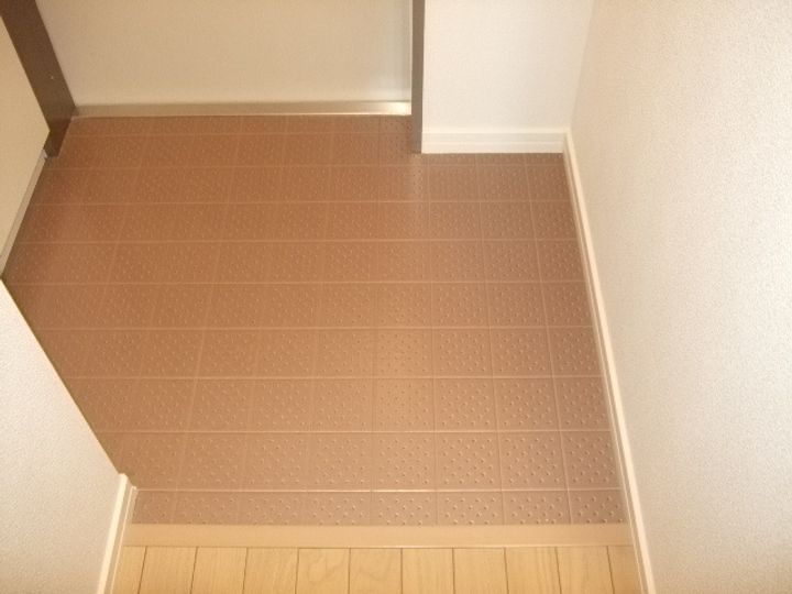 フロンティアレイズの内装