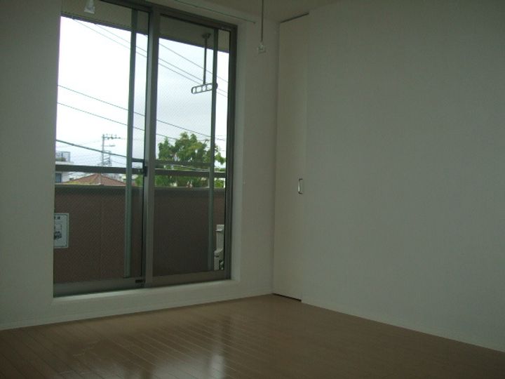 フロンティアレイズの居間