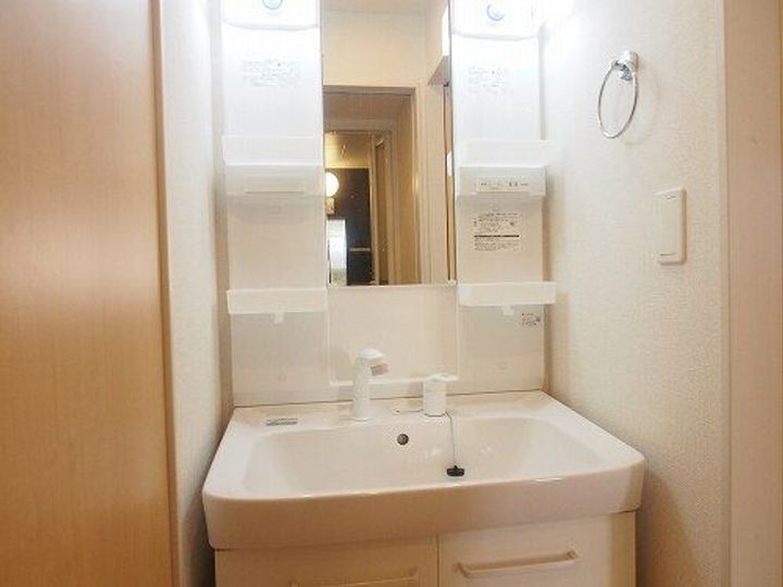 ヴィオラの内装