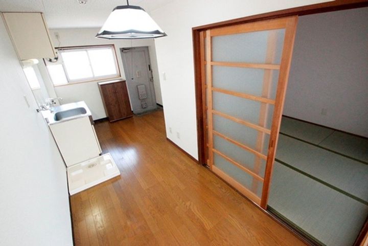広島県広島市安佐南区相田2(マンション)の賃貸物件の居間