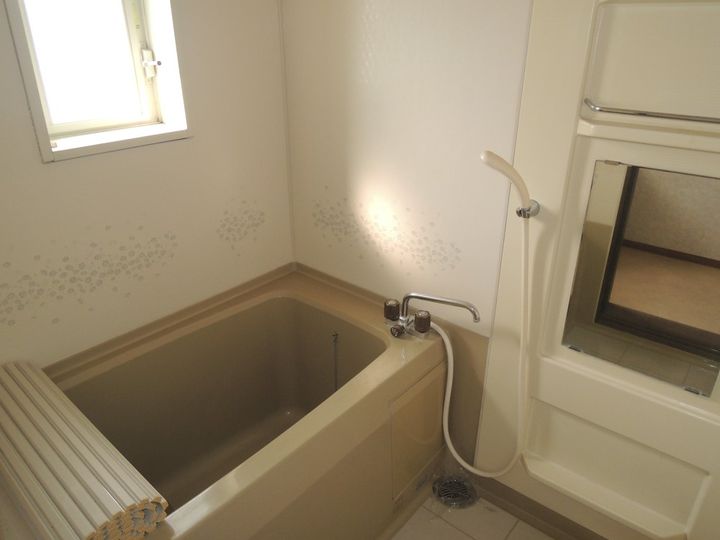 岡山県岡山市南区当新田(アパート)の賃貸物件の風呂