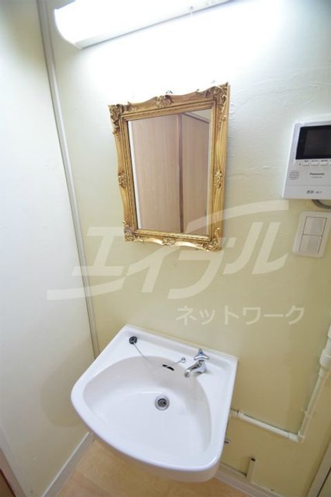 稲光園マンションの内装