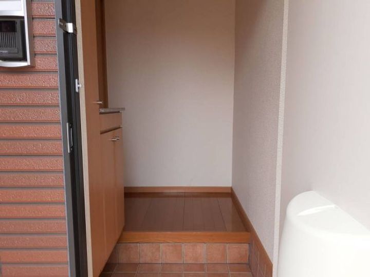 栃木県栃木市平井町(アパート)の賃貸物件の玄関