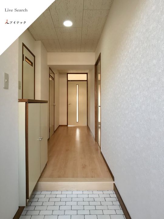 福岡県福岡市中央区谷1(マンション)の賃貸物件の玄関