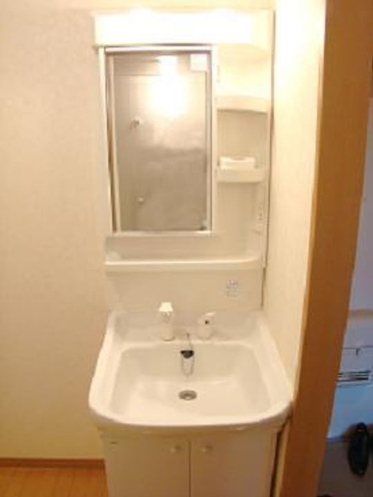 メイプルコート館坂の内装