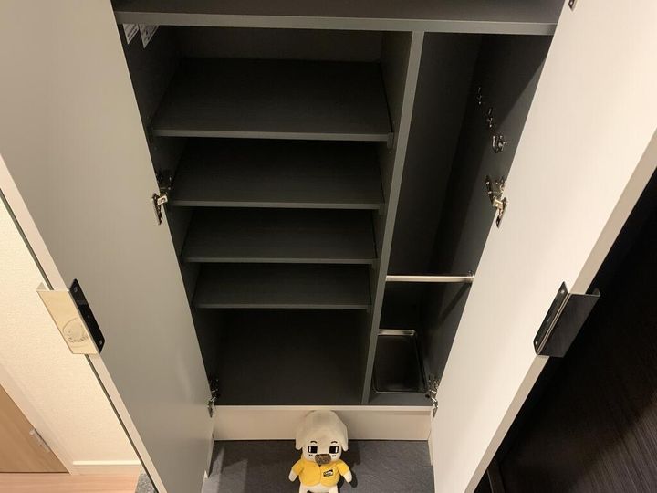 エスライズ神戸三宮山手通壱番館の玄関