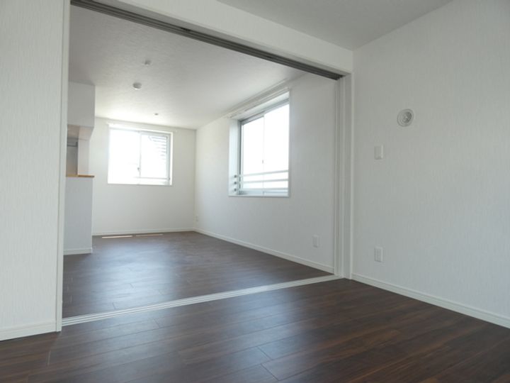 BASE都立大の居間