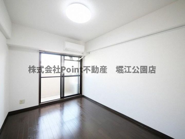 大阪府大阪市北区長柄中3(マンション)の賃貸物件の居間