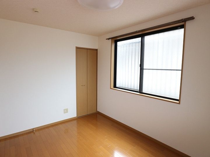 クリーンビルの内装
