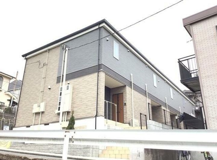 神奈川県横浜市神奈川区旭ケ丘(アパート)の賃貸物件の外観