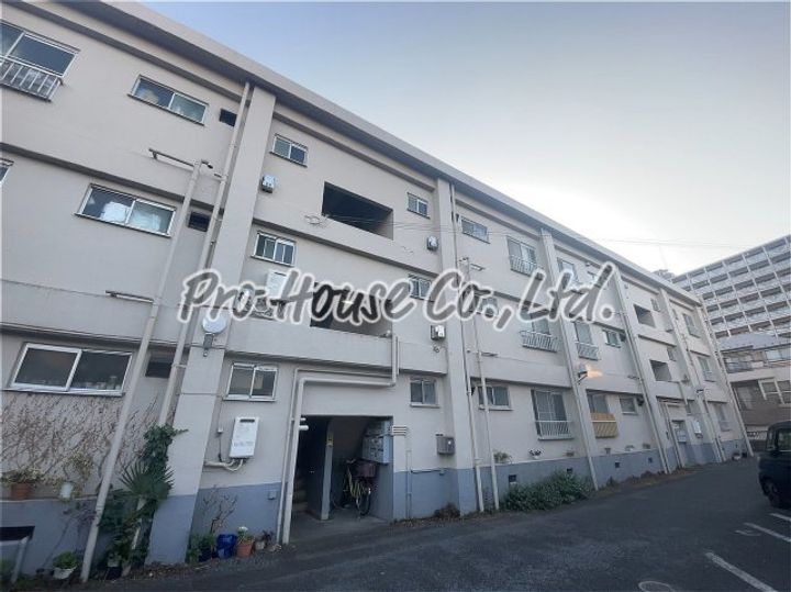 丸栄マンションの外観