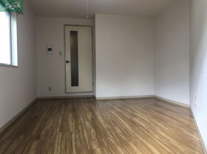 グランデール伊島の居間