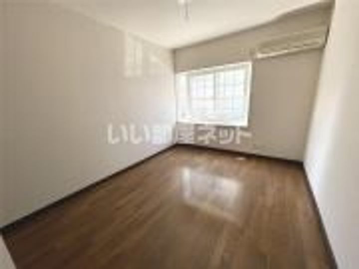 アリス東小泉第1の居間