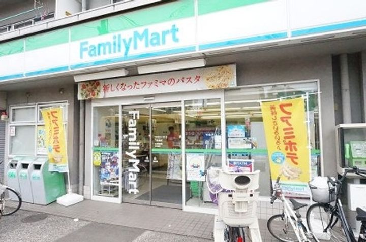 La Fleurの周辺