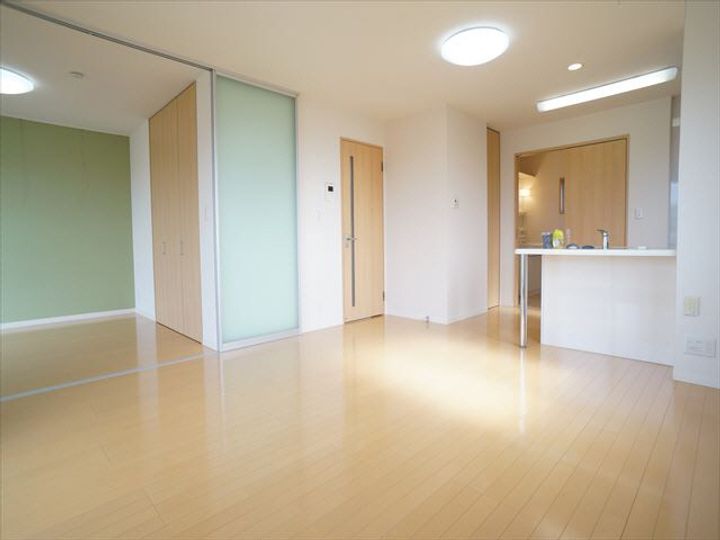 パストラルIIの居間