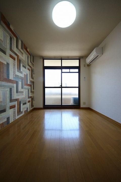 ダイナコート小倉下到津IIの居間