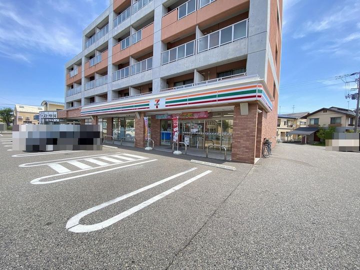 アムールの周辺