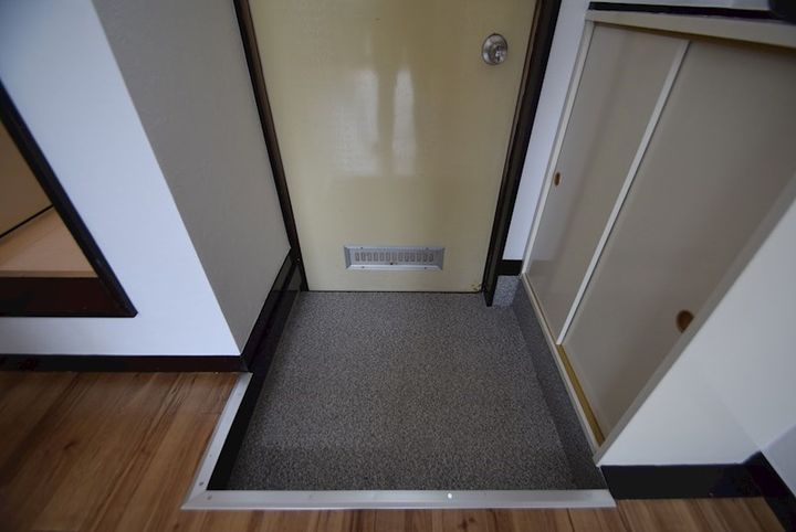 ドルチェ神保の玄関