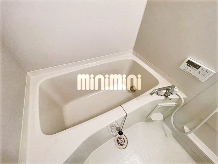 メゾンブローニュ 8の風呂