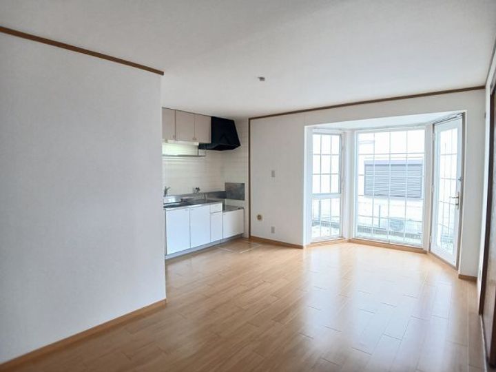 奈良県天理市二階堂上ノ庄町(アパート)の賃貸物件の居間