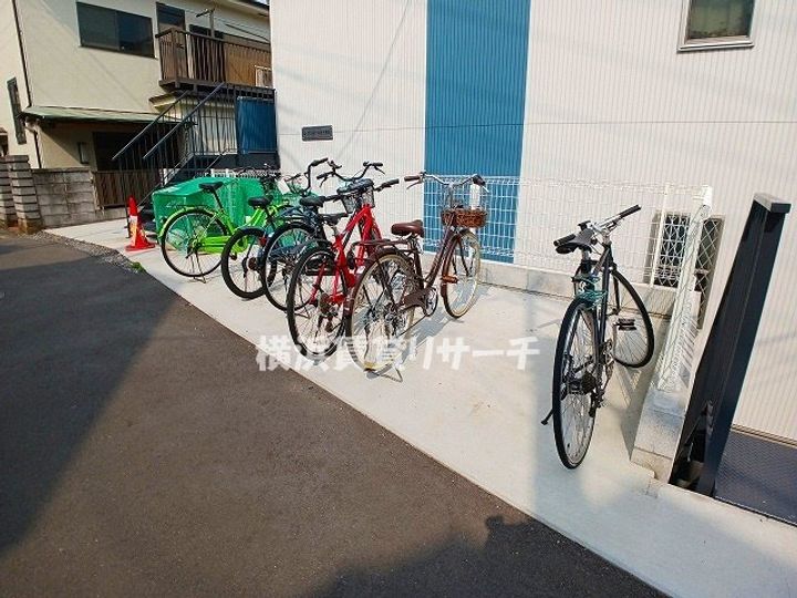 神奈川県横浜市神奈川区白幡町(アパート)の賃貸物件の地図