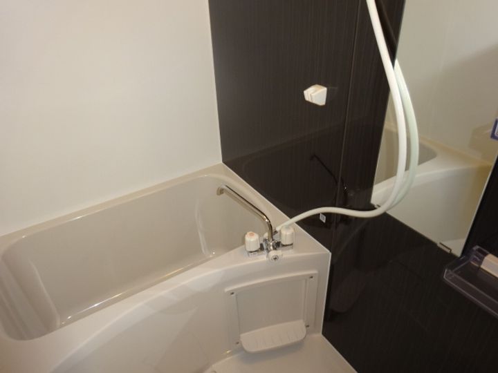 神奈川県横浜市神奈川区白幡町(アパート)の賃貸物件の風呂