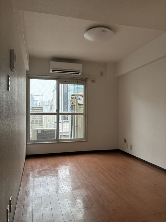 セジュール田町の居間