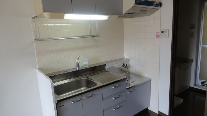 神奈川県横浜市中区初音町3(マンション)の賃貸物件のキッチン