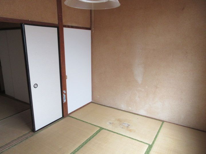 林アパートの内装