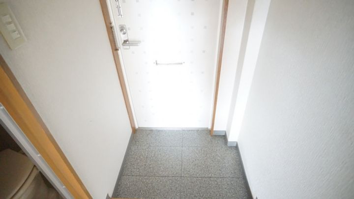 レスポール大谷の玄関