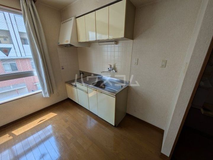 五洋ビルのキッチン