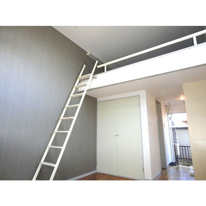エルセリート東大宮の居間