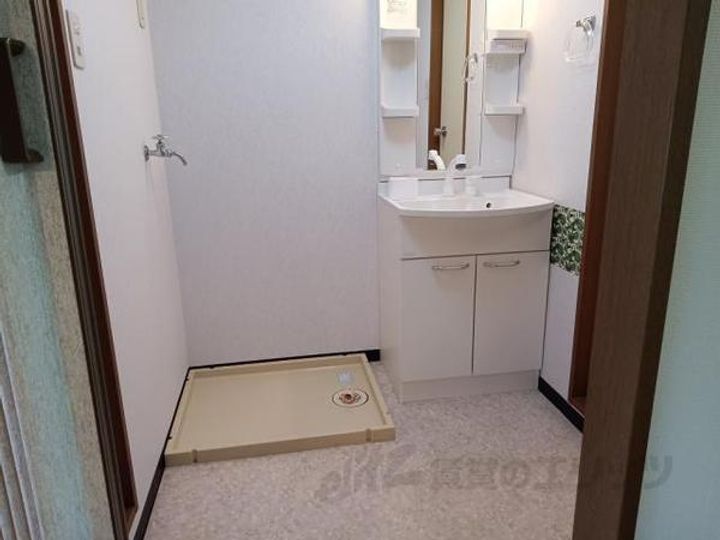 シャトル弐番館の内装