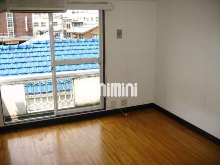 ダジュール松原の居間