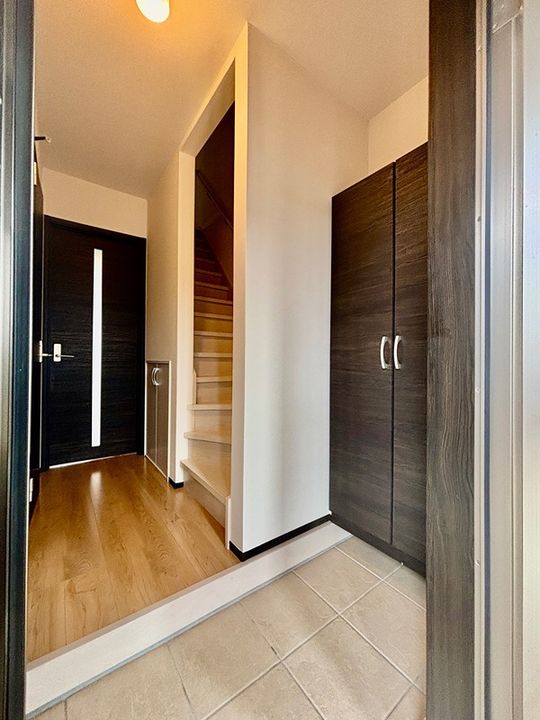 Maisonette TYSの玄関