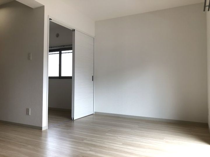 アーバンヒルズ津の居間