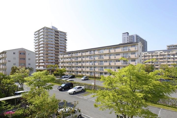 URアクティ学園西町の外観