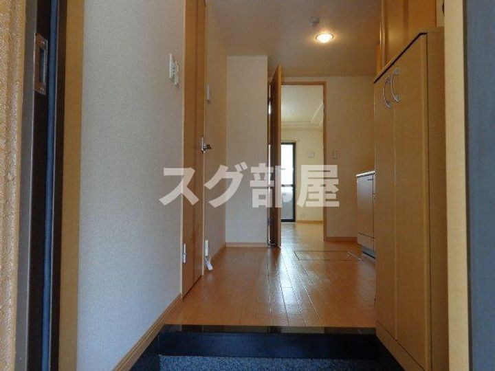 グランソーレの玄関