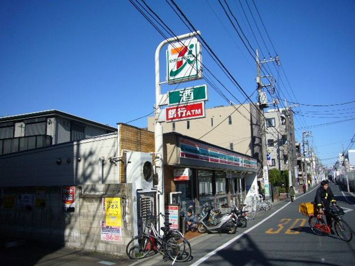 SoleiL.VIIの周辺