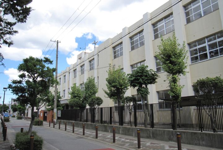 栄平尾マンションの周辺