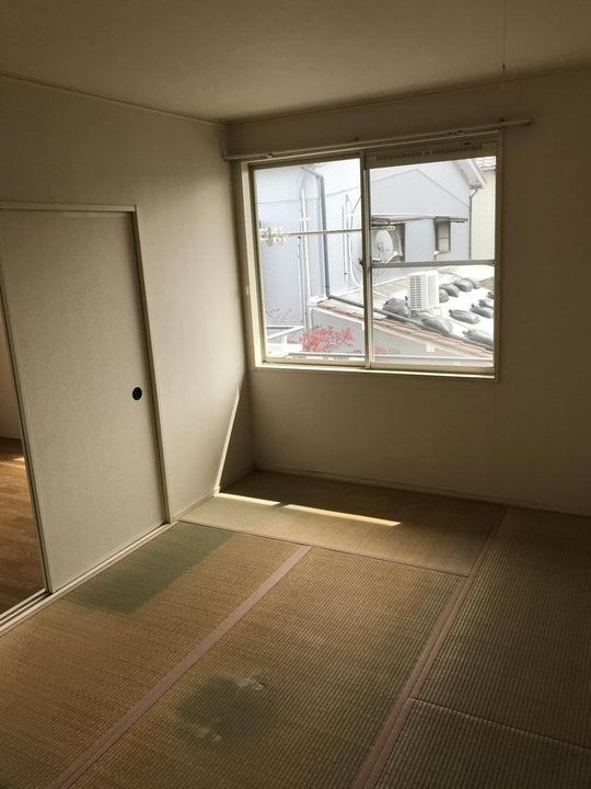 ポートハウス藤の居間