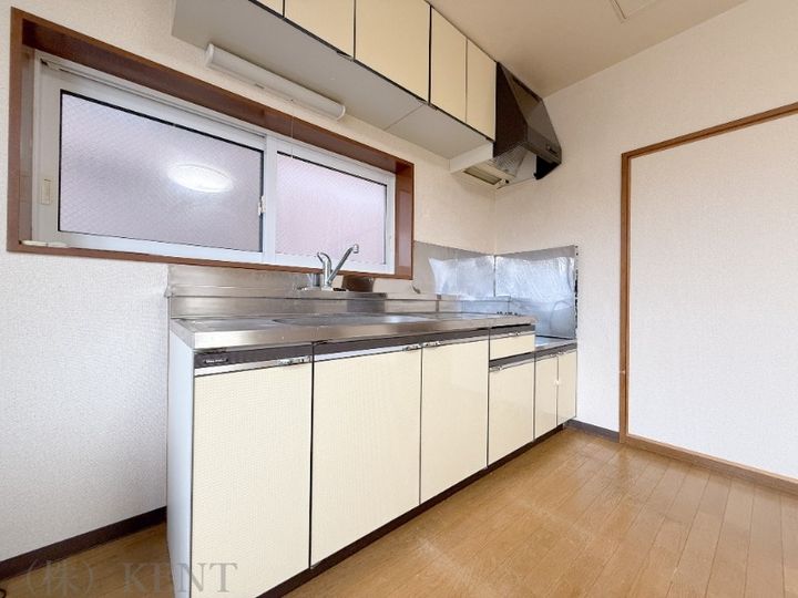 越智ビルのキッチン