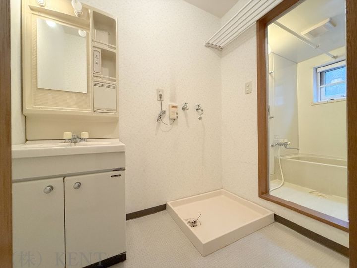 越智ビルの内装