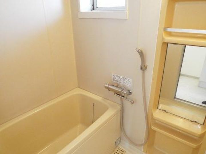 ピースフルいのうえ B棟の風呂