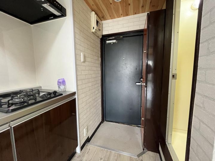 マ・メゾンの玄関