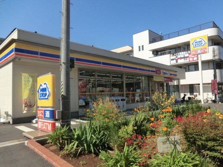 フィールドハイツの周辺